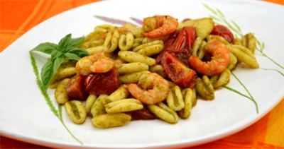 Итальянский рецепт: Паста с песто и креветками